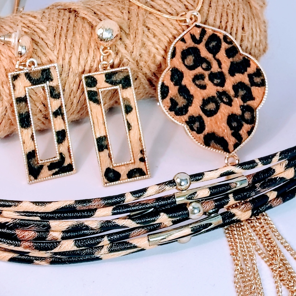 Set 3 Matching Earrings Bracelet & Tassel Necklace Animal Cheetah Leopard Print
